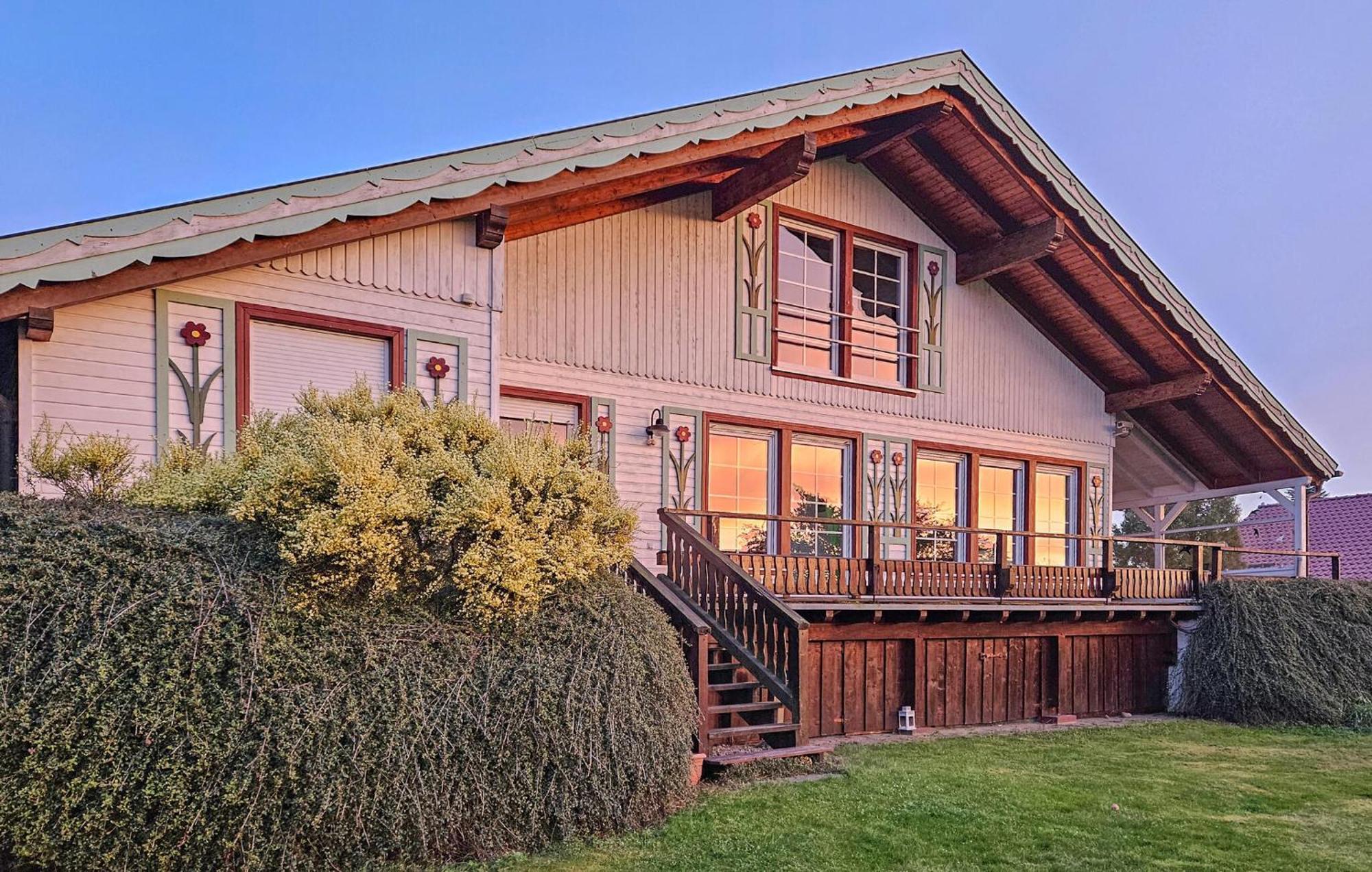 Galerie Haus Holiday home *